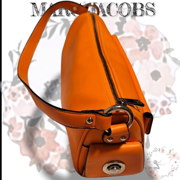 🤩Marc Jacobs Vibrant Orange Leather Shoulder Bag - Picture 5 of 9
